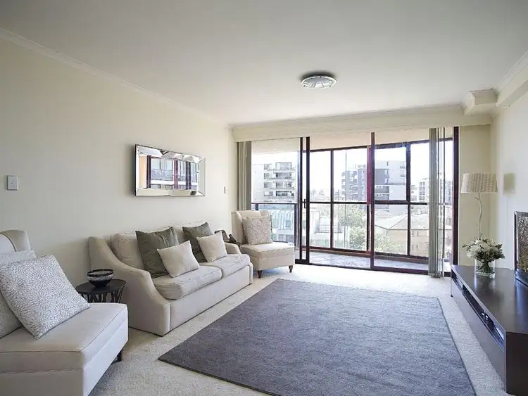 31/2a Hollywood Avenue, Bondi Junction NSW 2022