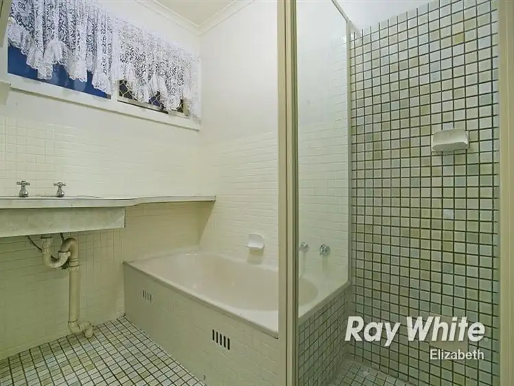 Seventh view of Homely house listing, 20 Onkaparinga Drive, Salisbury SA 5108