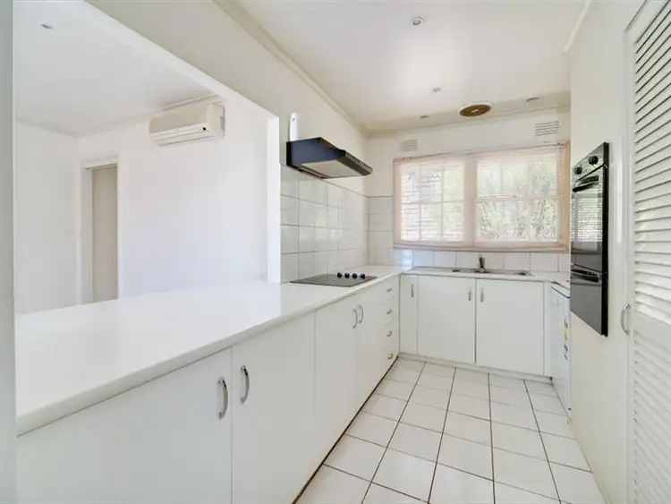 Sixth view of Homely house listing, 2 Dendaryl Drive, Bundoora VIC 3083