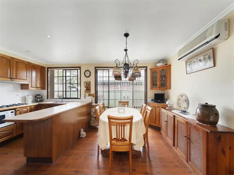 Fourth view of Homely house listing, 7 kemmel Close, Bossley Park NSW 2176