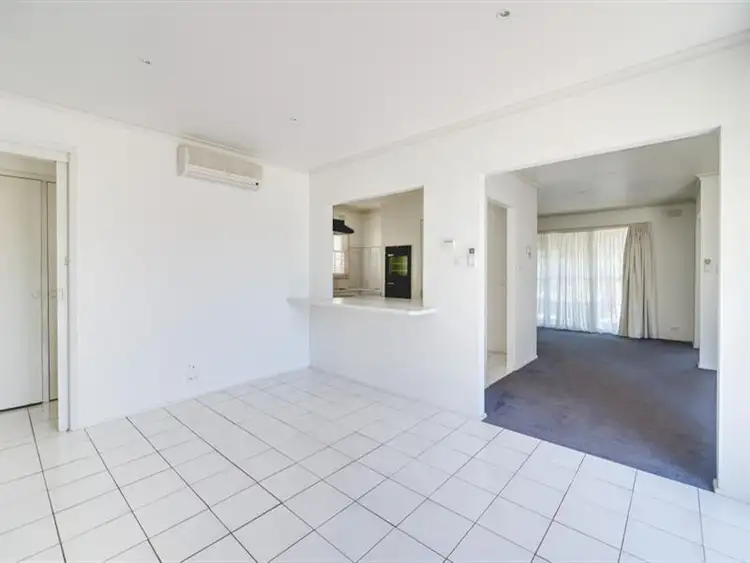 Fifth view of Homely house listing, 2 Dendaryl Drive, Bundoora VIC 3083