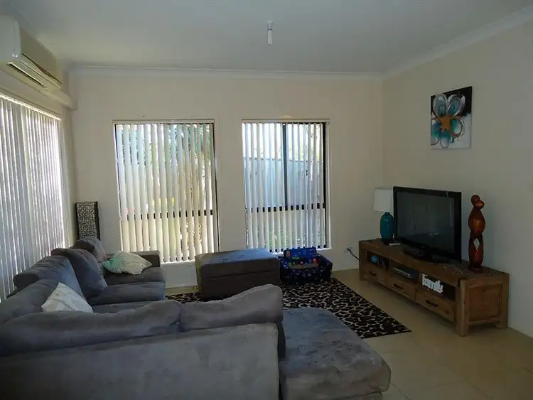 Fourth view of Homely villa listing, 2/74 Hume Boulevard, Killarney Vale NSW 2261