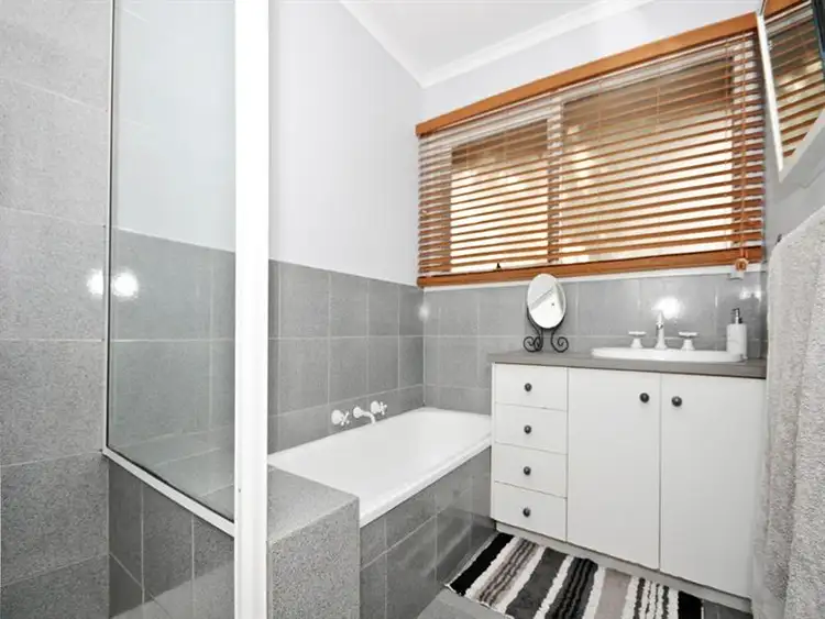 Seventh view of Homely house listing, 10 SUSANS Court, Croydon North VIC 3136