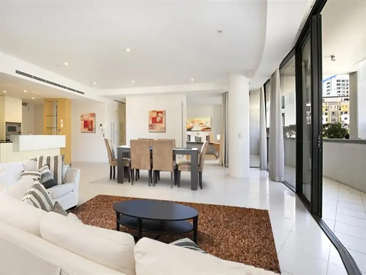 203 'Aria' 17 Albert Avenue, Broadbeach QLD 4218