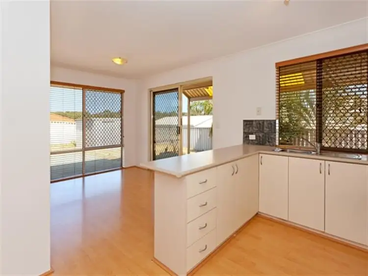 Sixth view of Homely house listing, 32 McNairn Cross, Leda WA 6170