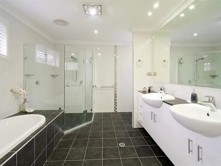 Fifth view of Homely house listing, 8 Goldsmith Avenue, Killarney Heights NSW 2087