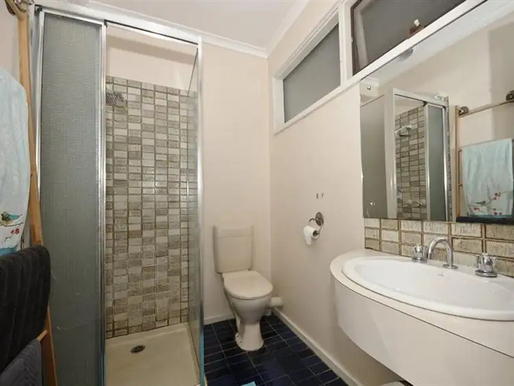 Seventh view of Homely house listing, 25 Myoora Drive, Mooroolbark VIC 3138
