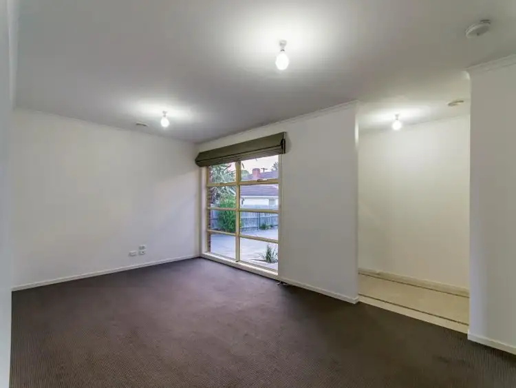 Fourth view of Homely unit listing, 2/5 Rosslyn Avenue, Seaford VIC 3198