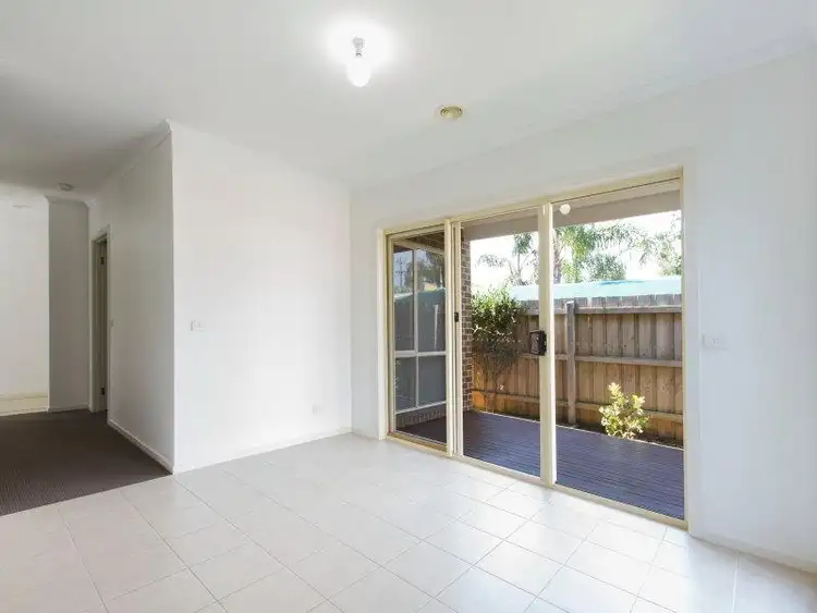 Fifth view of Homely unit listing, 2/5 Rosslyn Avenue, Seaford VIC 3198