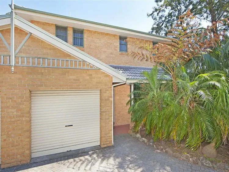 Second view of Homely house listing, 2/33 Crowe Street, Lake Haven NSW 2263