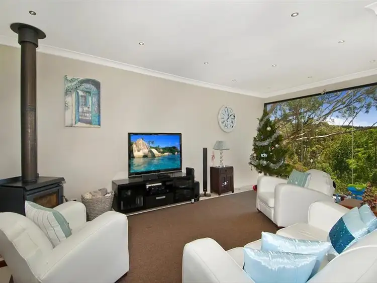 93 The Crescent, Helensburgh NSW 2508