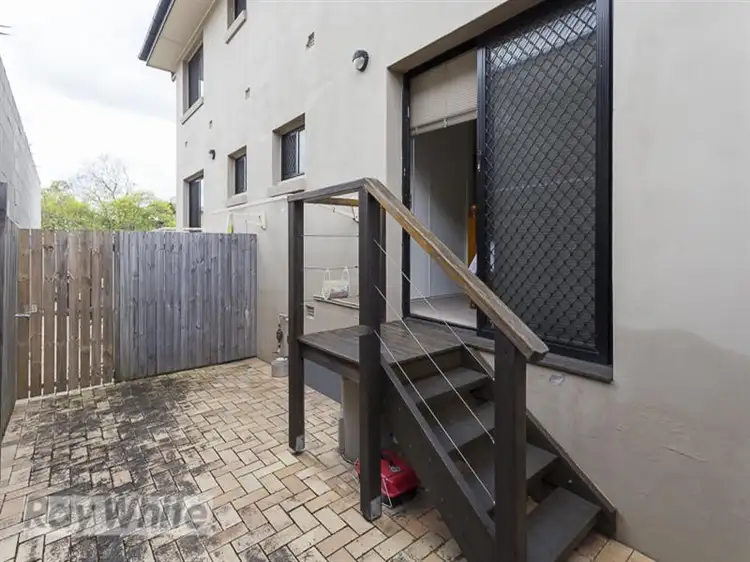 Fifth view of Homely unit listing, 3/8 Kitchener Street, Coorparoo QLD 4151