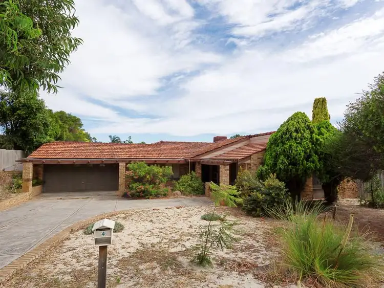4 Calder Way, Bateman WA 6150