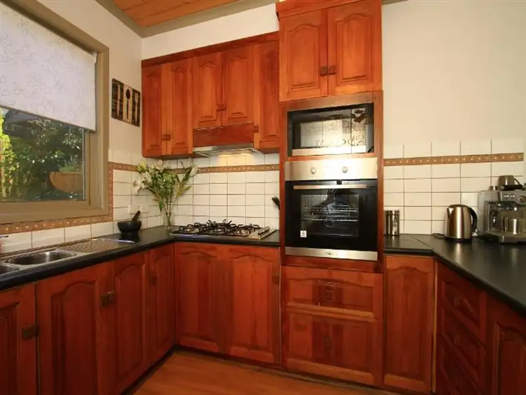 Third view of Homely house listing, 10 Atkinson Street, Bendigo VIC 3550