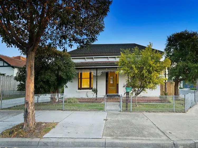 Main view of Homely unit listing, 1/48 Burlington Street, Oakleigh VIC 3166