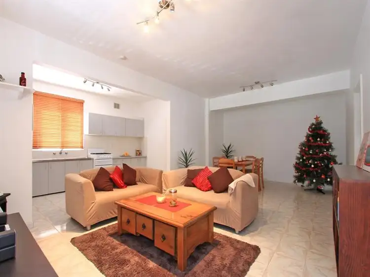 Main view of Homely unit listing, 4/31 Thames Street, West Wollongong NSW 2500