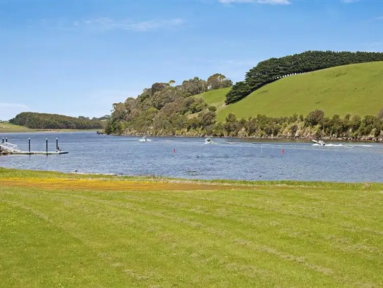 Seventh view of Homely house listing, 1/13 Dunvegan Court, Warrnambool VIC 3280