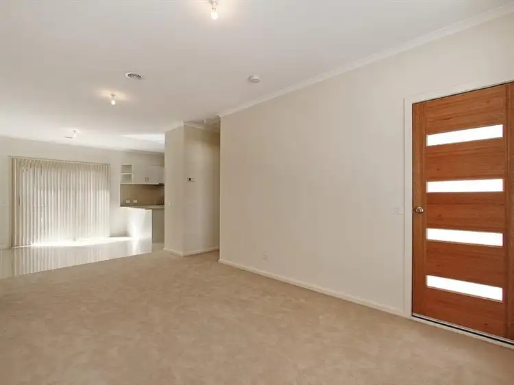 Fourth view of Homely unit listing, U3/42 ZINA Grove, Mooroolbark VIC 3138