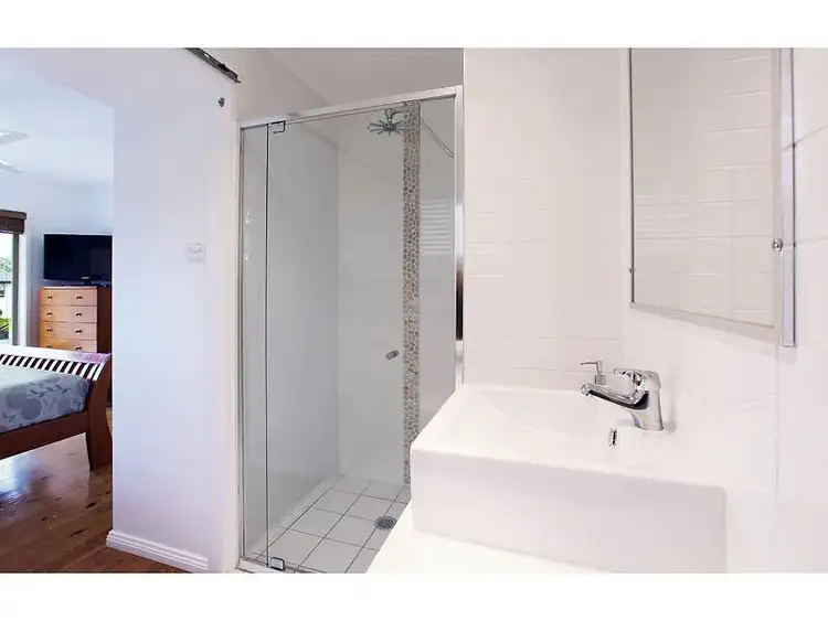 Sixth view of Homely house listing, 33 Numeralla Avenue, Ashmore QLD 4214