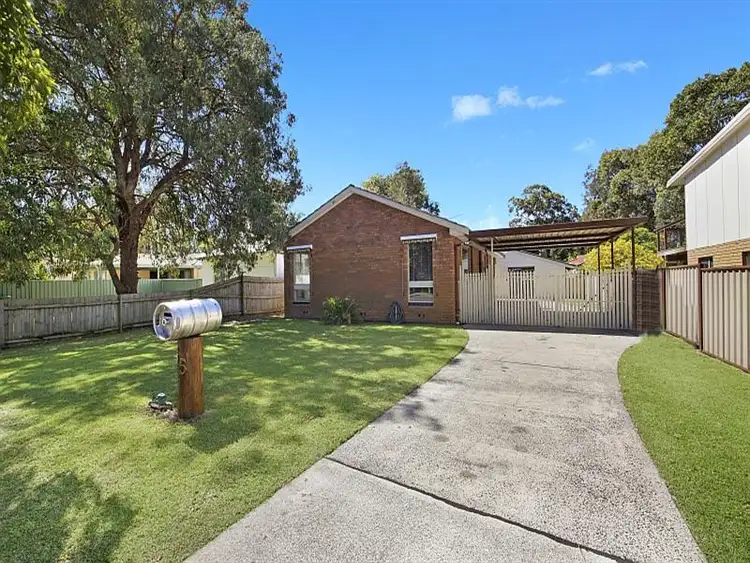 55 Kerry Crescent, Berkeley Vale NSW 2261