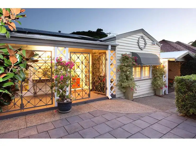 151 Abbotsleigh Street, Holland Park QLD 4121