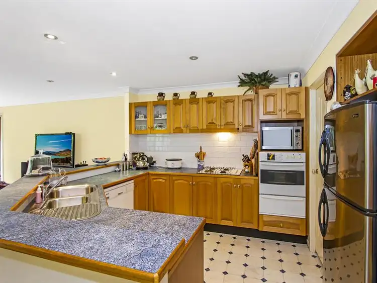 Sixth view of Homely house listing, 80 Singleton Road, Point Clare NSW 2250