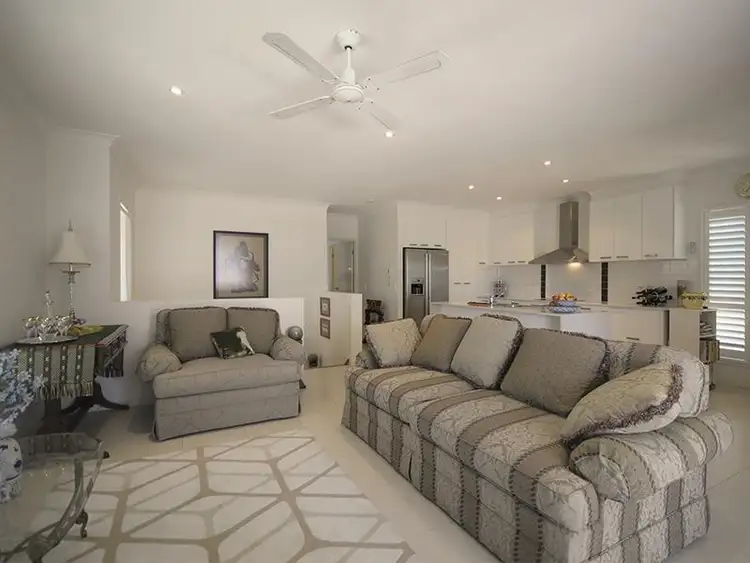 Second view of Homely other listing, 2/169 Cypress Terrace, Palm Beach QLD 4221