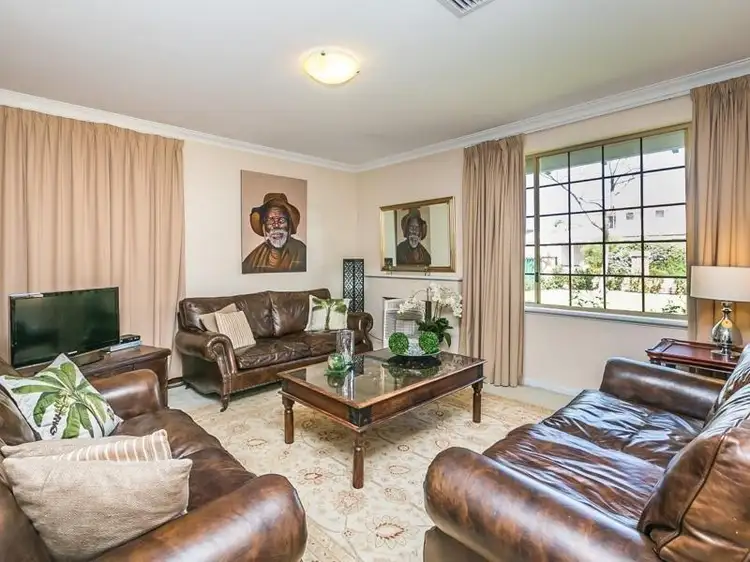 26 Lesueur Rise, Sorrento WA 6020