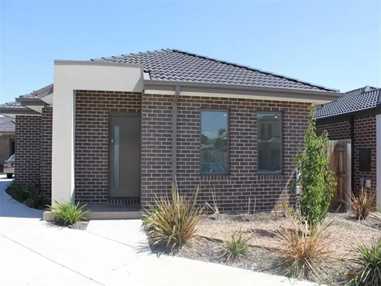 1/8 Mavora Place, South Morang VIC 3752