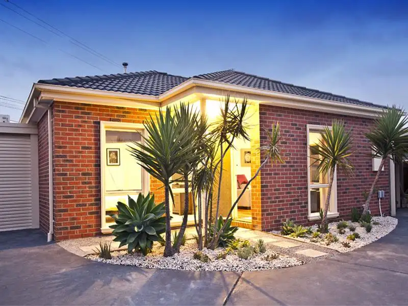 Main view of Homely unit listing, 2/9 Jeanette Court, Mulgrave VIC 3170