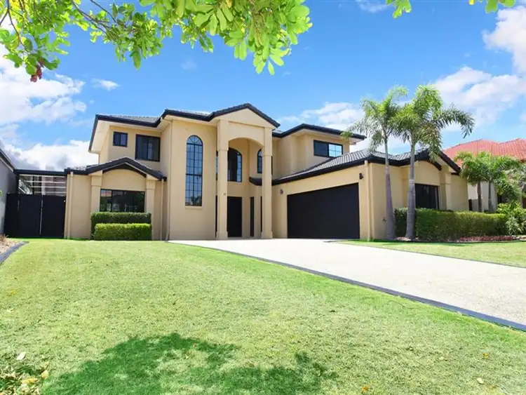 17 Calmwater Crescent, Helensvale QLD 4212