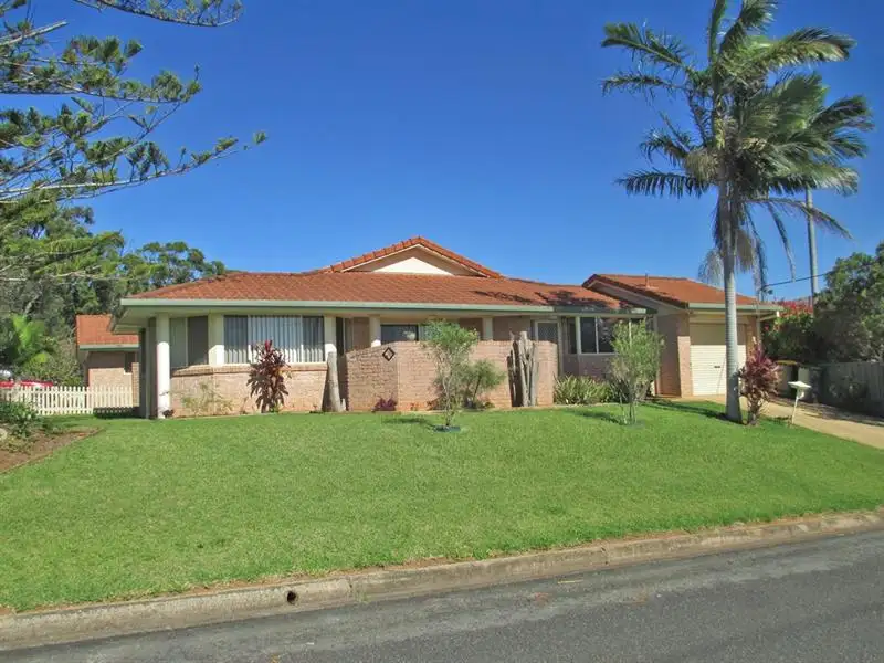Main view of Homely villa listing, 1/76 Gore Street, Port Macquarie NSW 2444