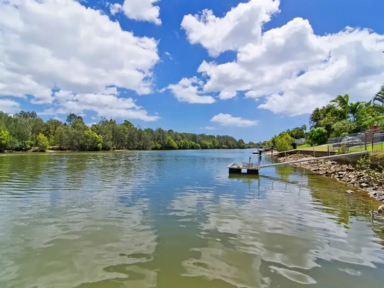 204 Nineteenth Avenue, Elanora QLD 4221