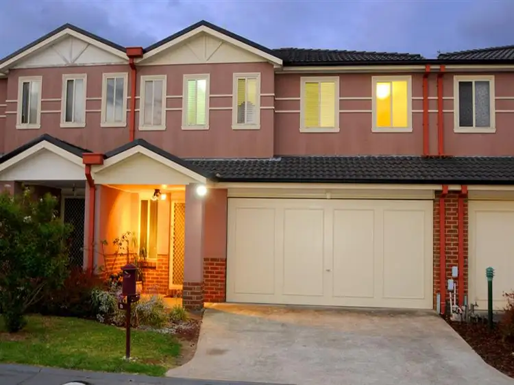 8/21 Graham Michele Place, Keysborough VIC 3173