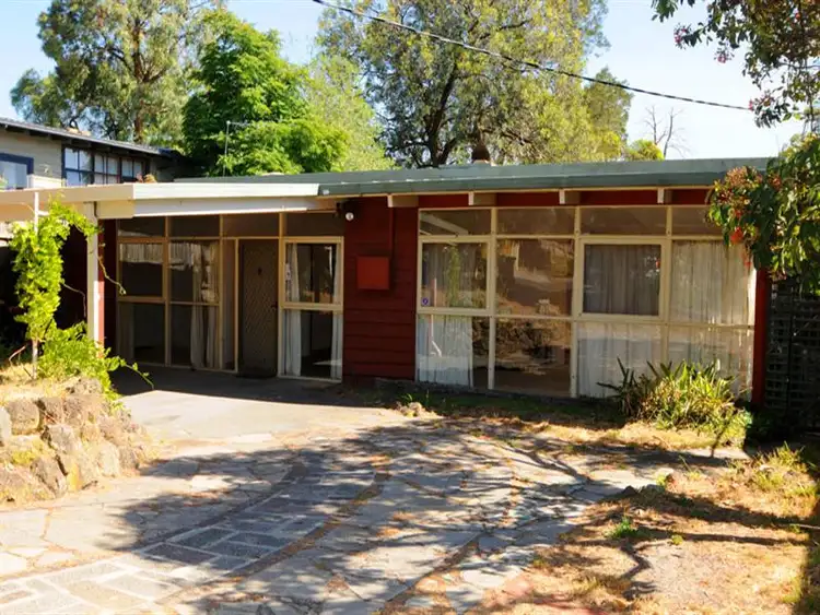 8 Clare Street, Parkdale VIC 3195