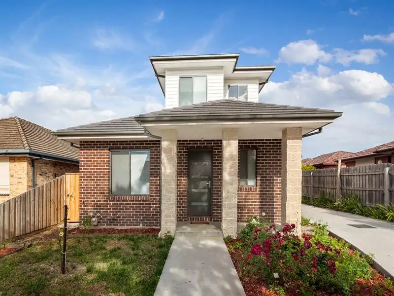 Main view of Homely unit listing, 1/34 Willoughby Street, Reservoir VIC 3073