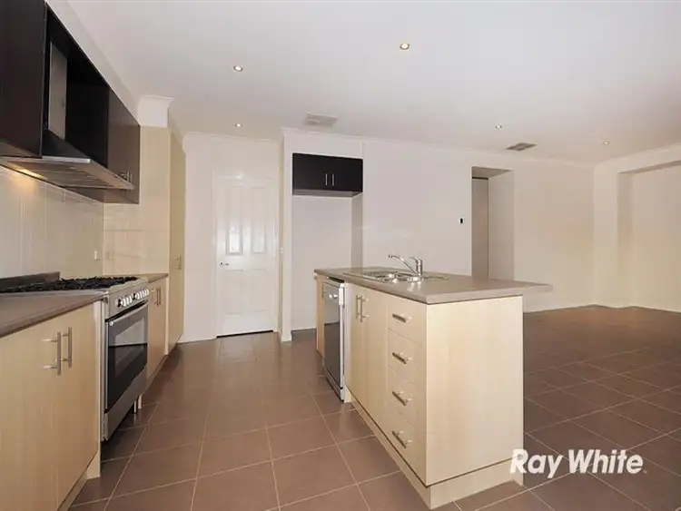 Second view of Homely house listing, 2 Manatree Court, Cranbourne South VIC 3977