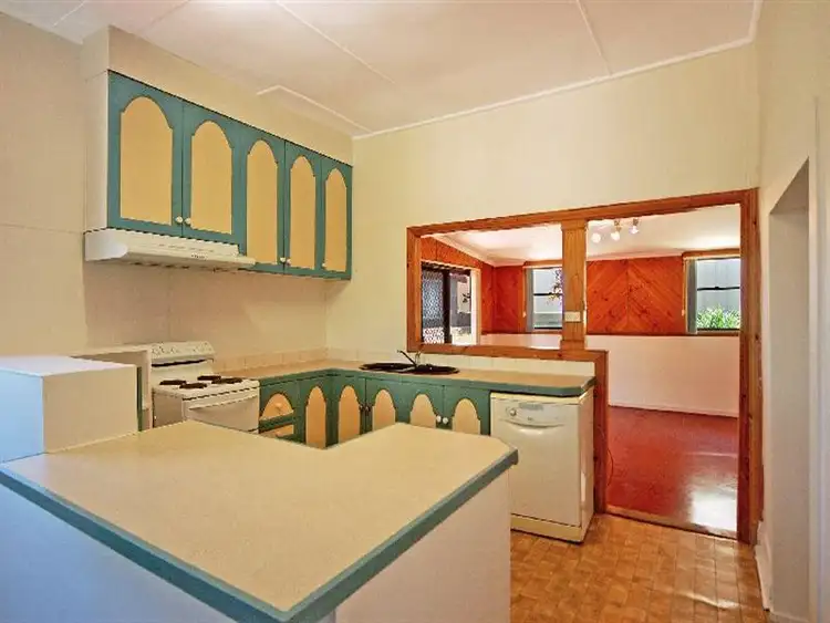 Fifth view of Homely house listing, 8 Overhill Road, Primbee NSW 2502