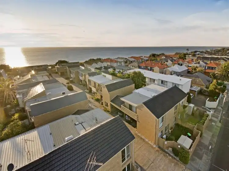 Second view of Homely house listing, 4/595-596 Nepean Highway, Bonbeach VIC 3196