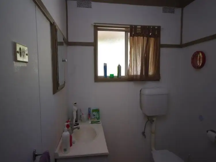 Fifth view of Homely house listing, 4/37 Pitt Street, Taree NSW 2430