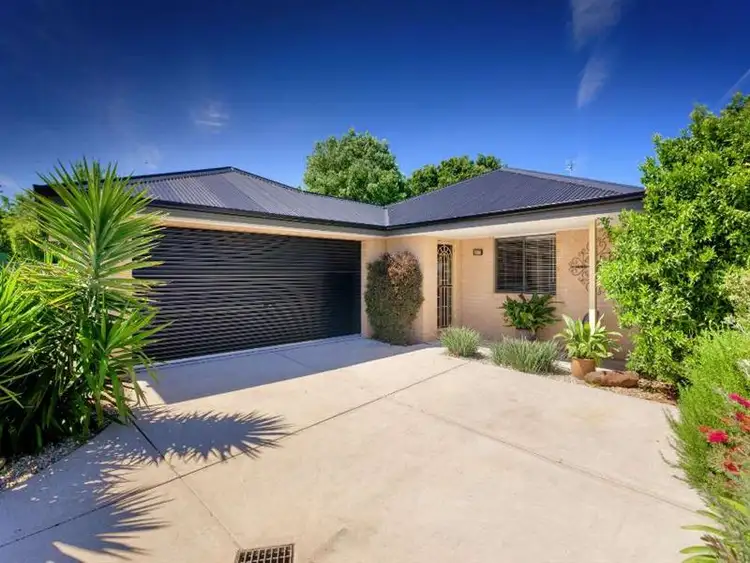 398 Parnall Street, Lavington NSW 2641