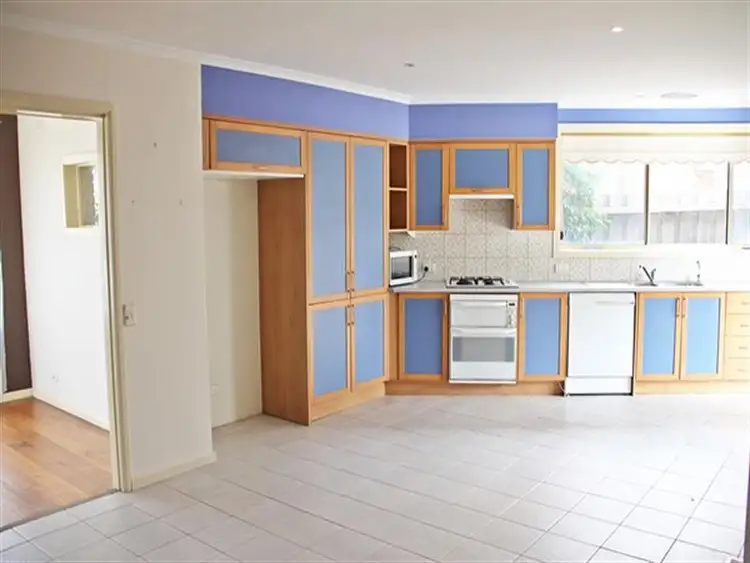 Sixth view of Homely house listing, 2 Camelia Close, Lalor VIC 3075