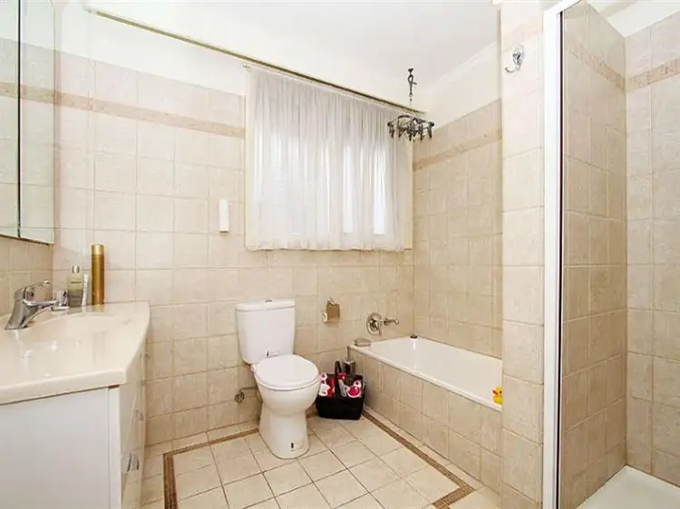Second view of Homely house listing, 2 Camelia Close, Lalor VIC 3075