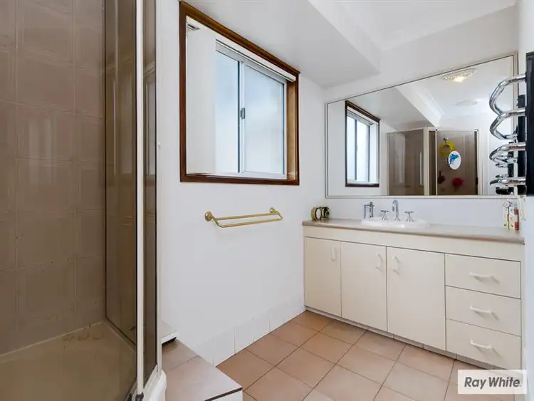 Fifth view of Homely house listing, 1 Willandra Place, Koonawarra NSW 2530