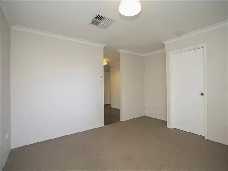 Sixth view of Homely unit listing, U1/33 Holmesdale Road, Woodbridge WA 6056