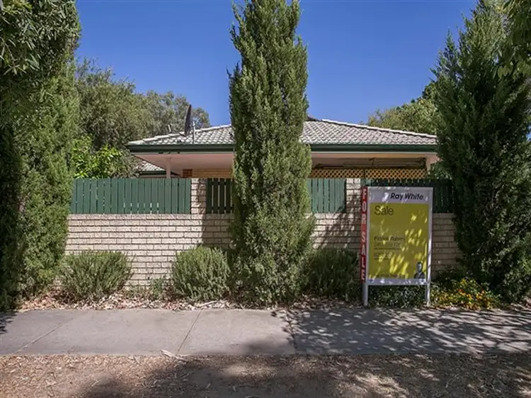 Main view of Homely unit listing, U1/33 Holmesdale Road, Woodbridge WA 6056