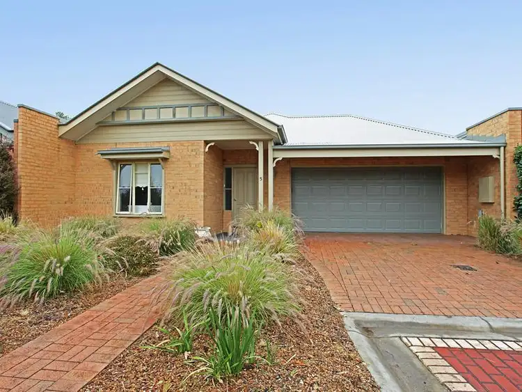 5 Rathmines Place, Highton VIC 3216