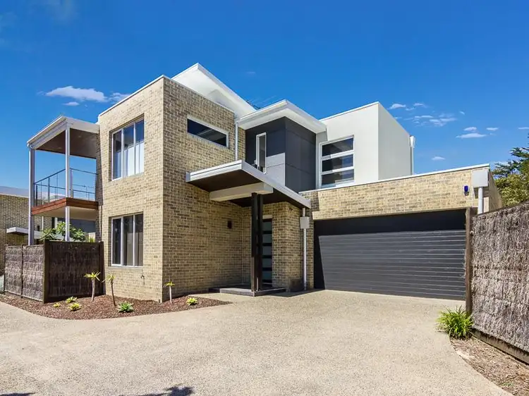 Unit 2, 13 Langard Road, Cowes VIC 3922