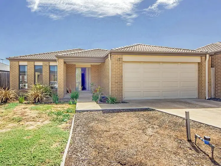 16 Whitehouse Avenue, Truganina VIC 3029