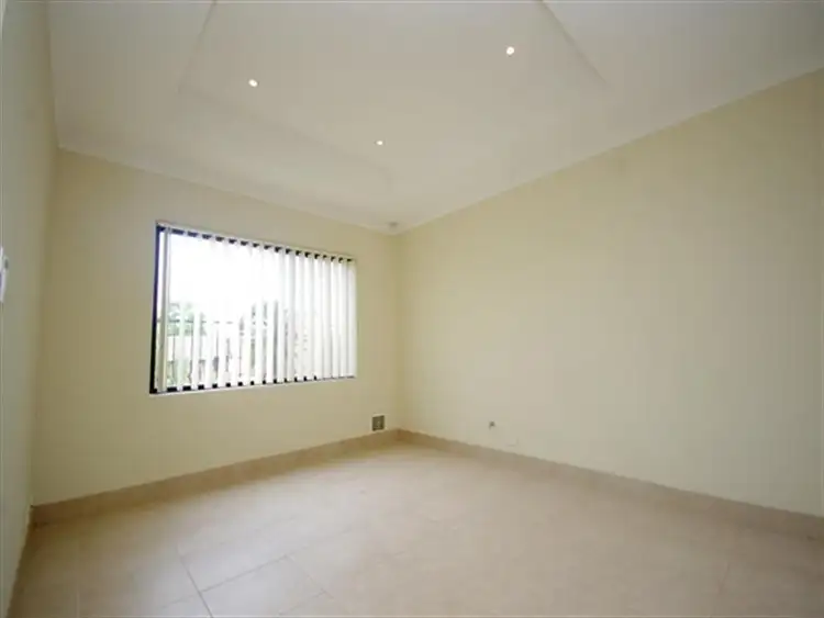 Sixth view of Homely house listing, 9a Harris Way, Westminster WA 6061